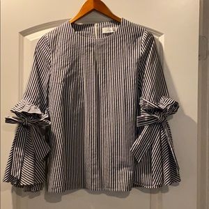 Chicwish M/L ruffle sleeve shirt